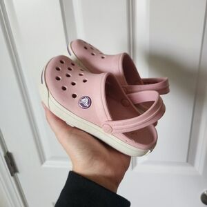 Kids light pink crocs